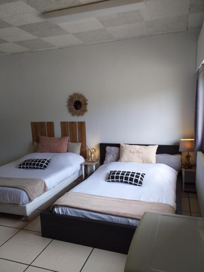 Bed and Breakfast Chez Naomi Saint-Jean-de-Cornies Экстерьер фото